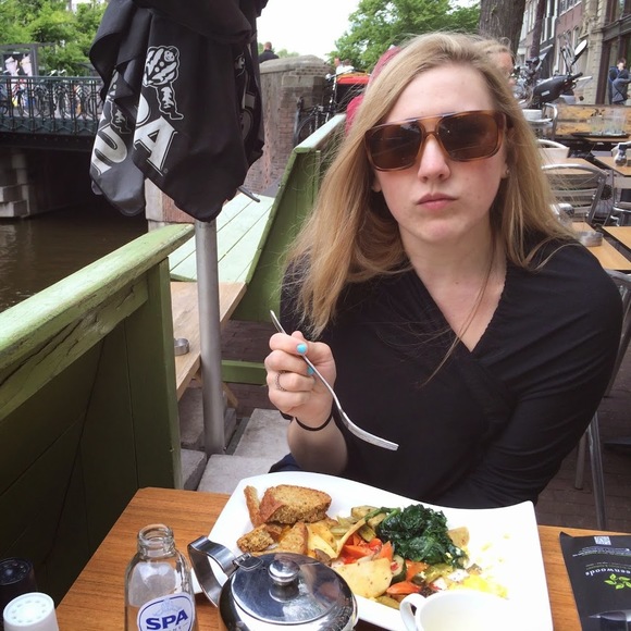 Meet your Posher, Danna - Picture 1 of 1